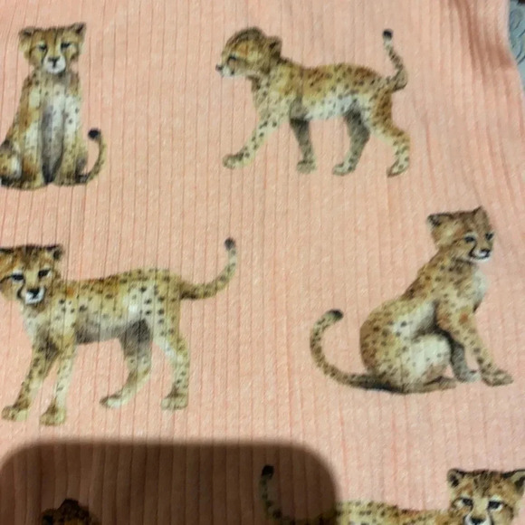 K. Kijan x H&M  tshirt - Picture 3 of 4